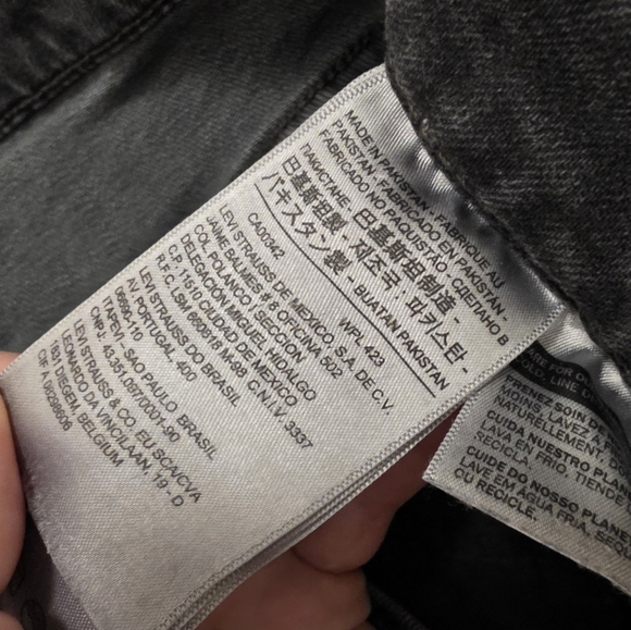 Levi's Gray White Leg High Rise Cropped Raw Hem Grunge Casual Jeans Size 27 - Picture 4 of 9